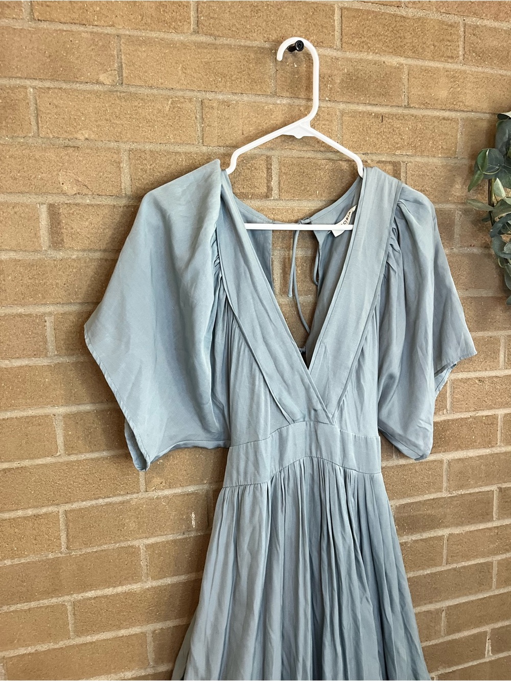 Storia Light Blue Flowing V-Neck Maxi Dress - Picture 3 of 5